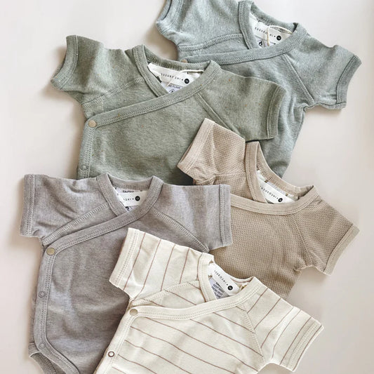 ORGANIC KIMONO BODYSUIT. S/S SAGE SPECKLED